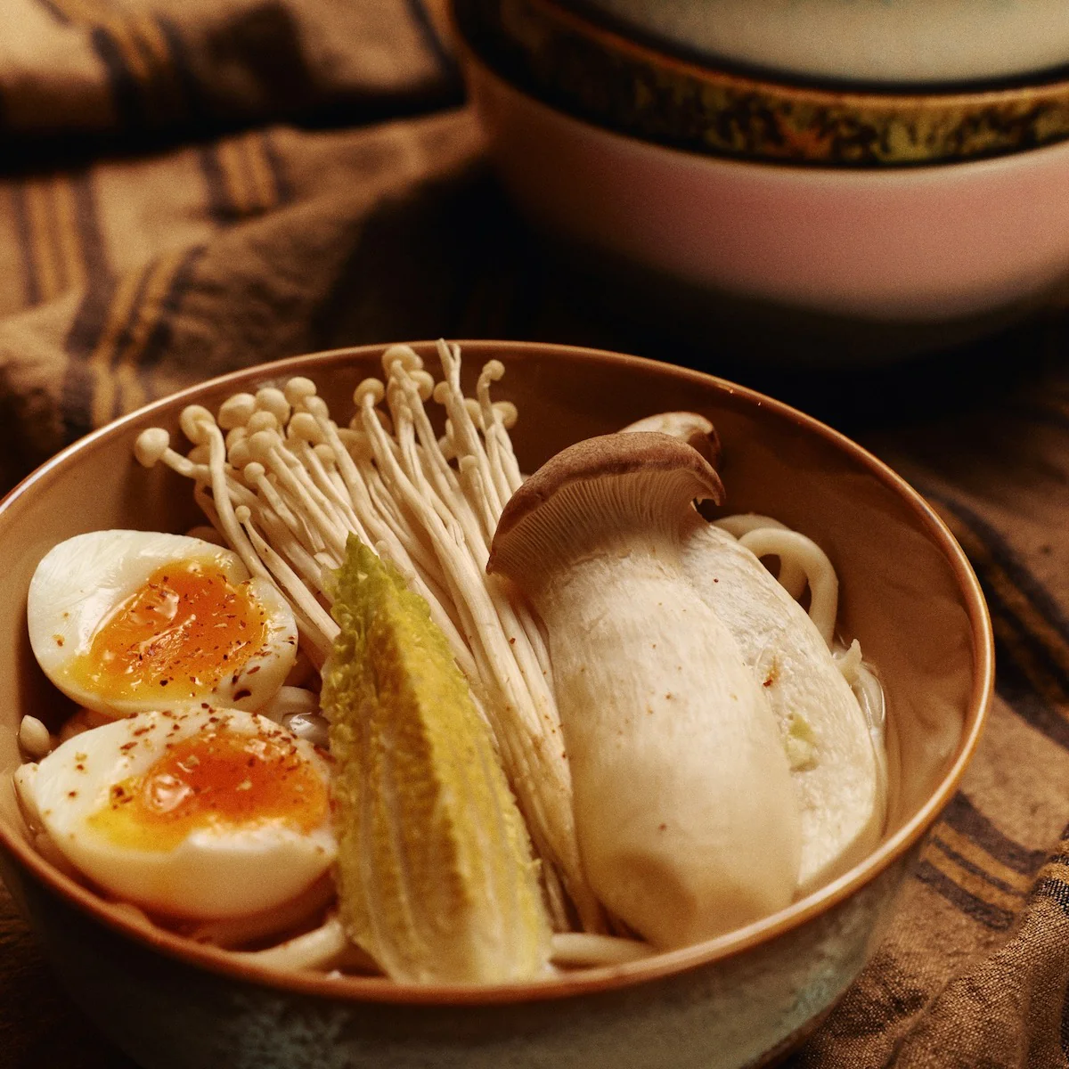 70s Ceramics: Ramen Bowl Verge, Set of 2 - Image 4