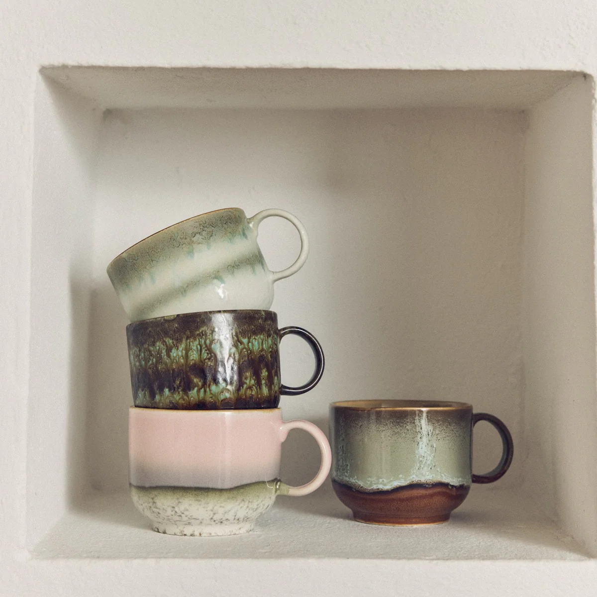 70s Ceramics: Tea Cup Vesper - Image 2