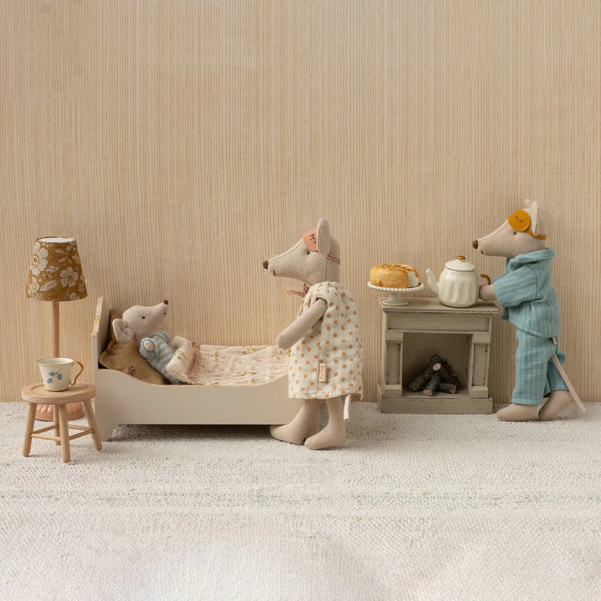 Bed, Mouse - Off White - Image 2