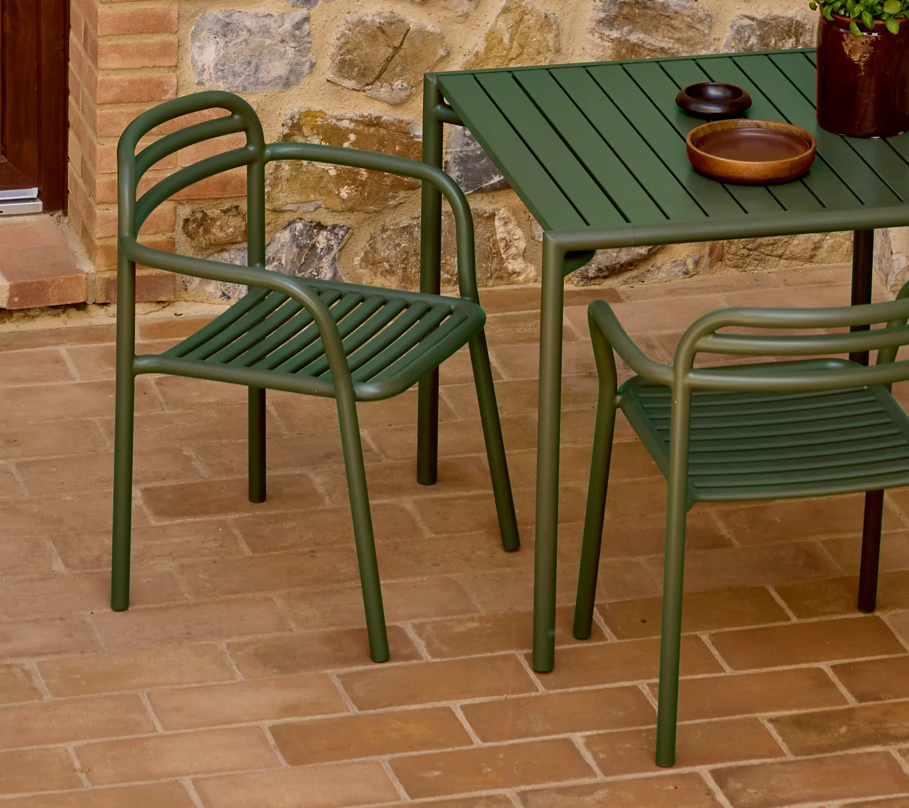 Bliss Dining Table Inc 2 Armchairs - Image 7