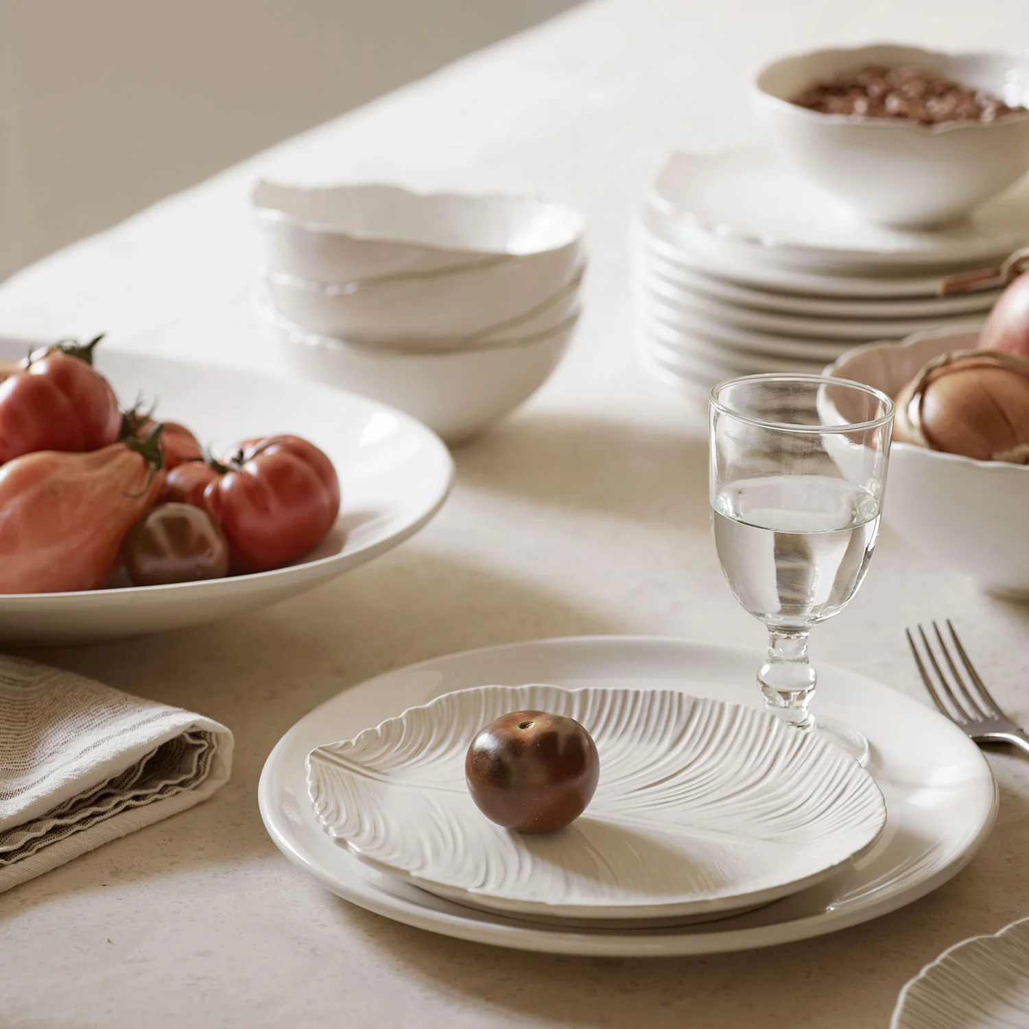 Cake Plate Leaf Glazed Earthenware - Image 3