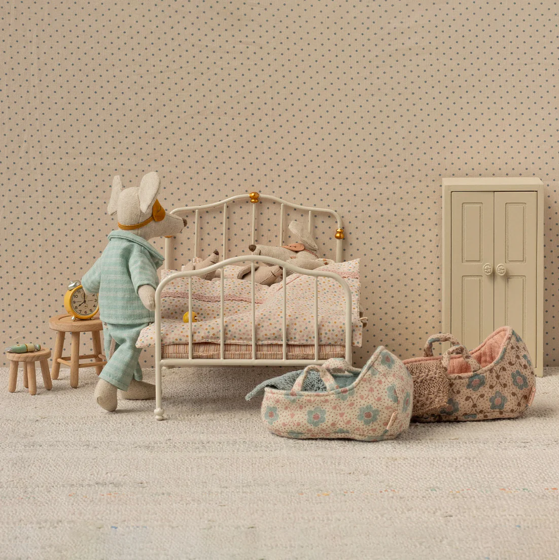Carry Cot, Baby Mouse - Rose - Image 2