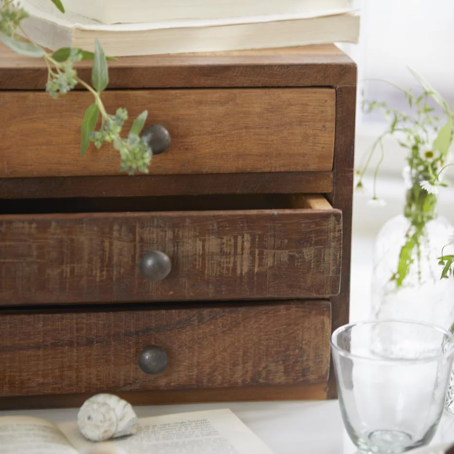 Chest w/3 Drawers UNIQUE - Image 4