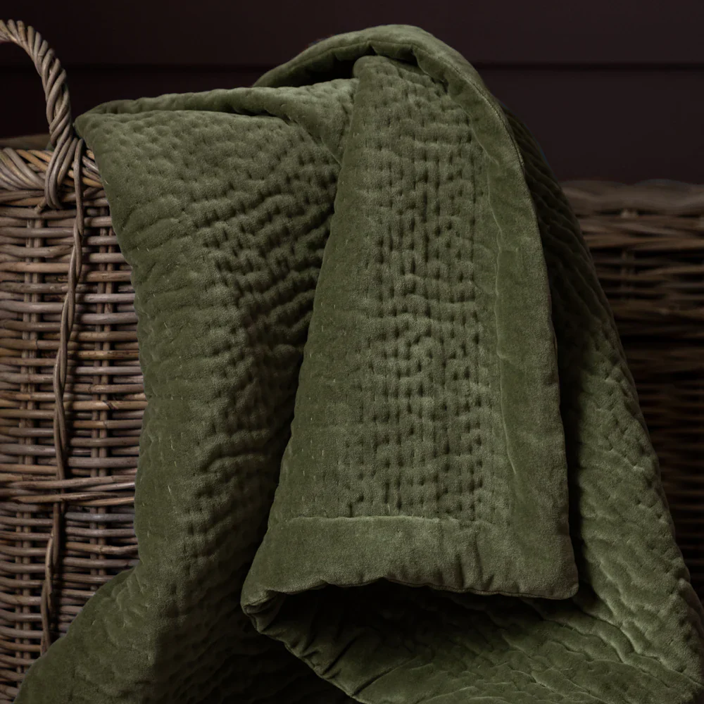 Velvet Quilted Throw Sage / 140 x 220cm - Image 4
