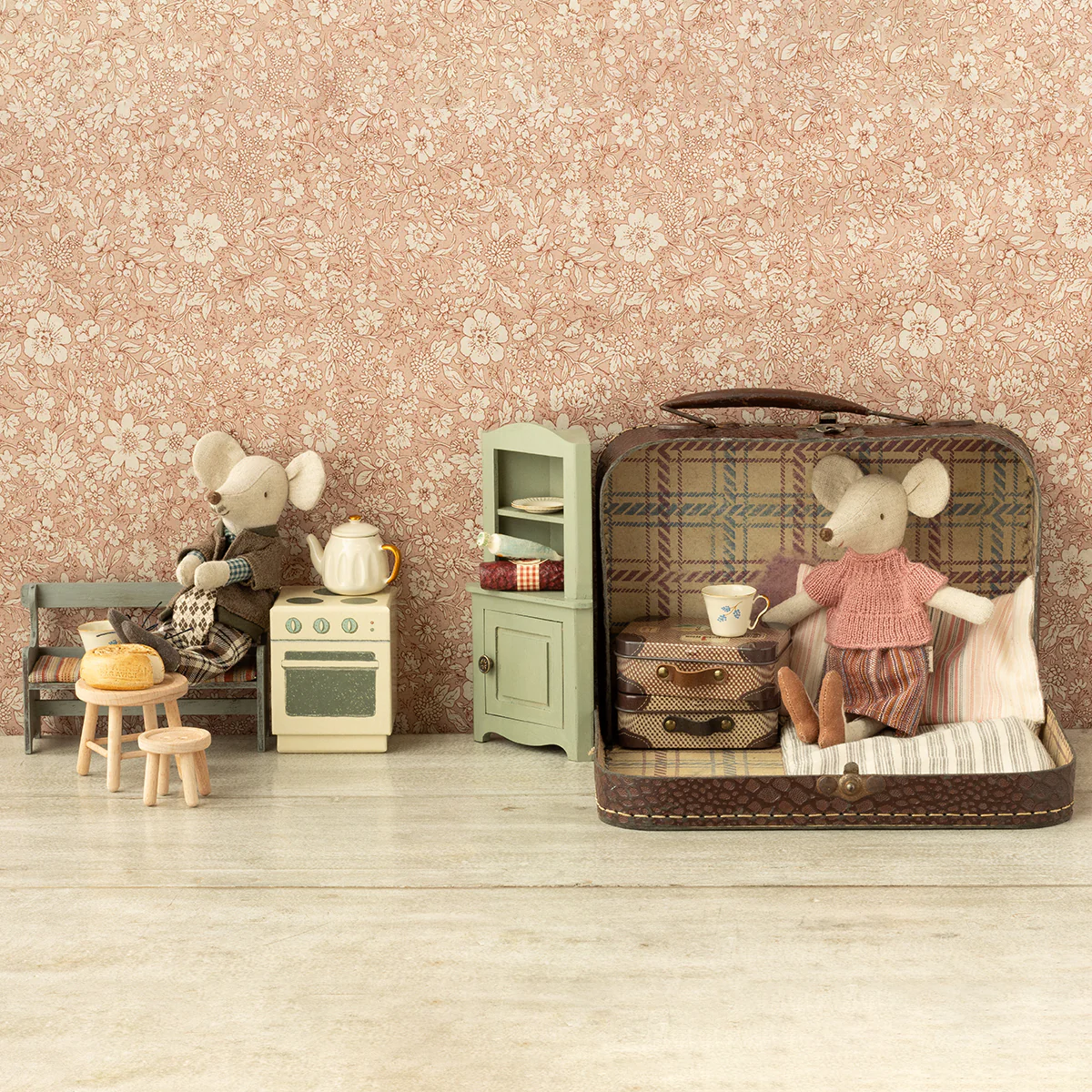 Corner Cabinet, Mouse - Light Green - Image 2