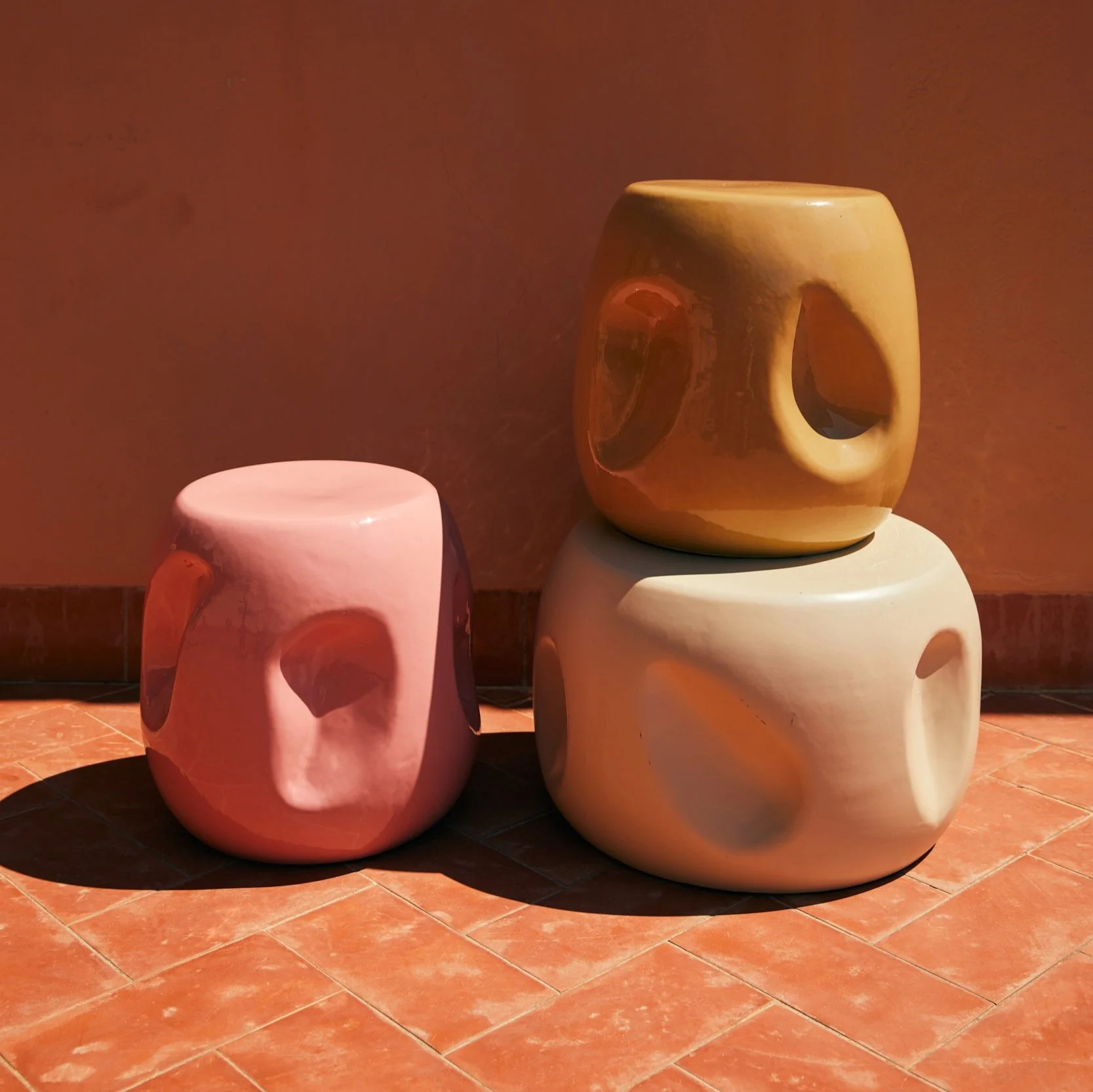 Currents Ceramic Side Table Coral - Image 7