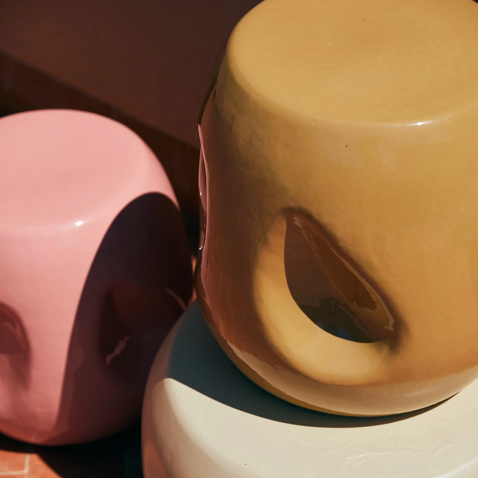 Currents Ceramic Side Table Sand - Image 3