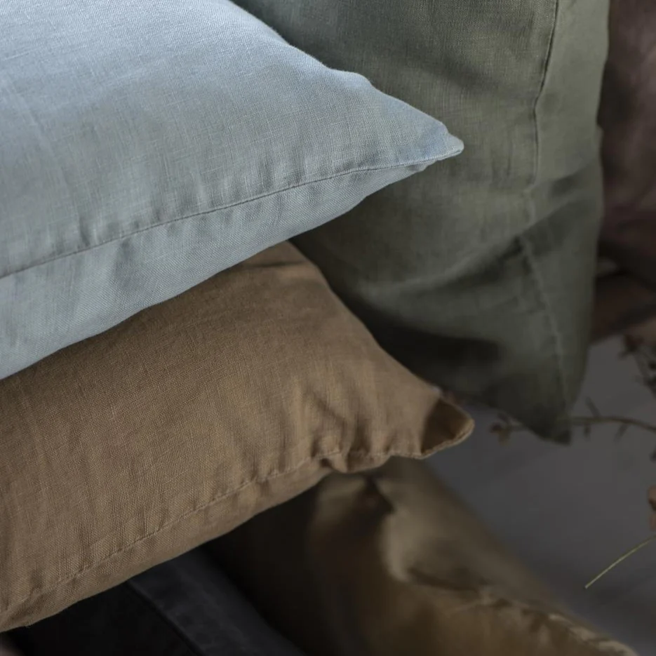 Cushion Linen Clay 50cm x 50cm - Image 3