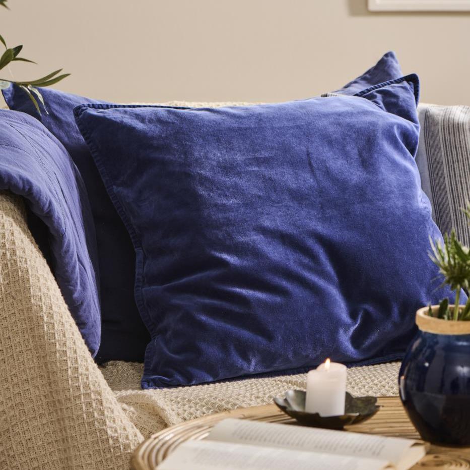 Cushion Velvet Indigo 50 x 50cm - Image 4
