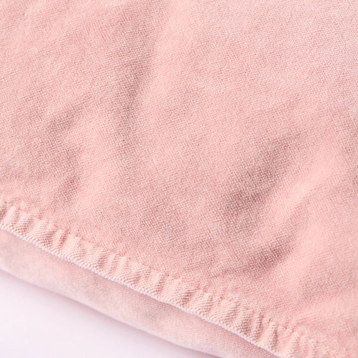 Cushion Velvet Rose Shadow 50 x 50cm - Image 4