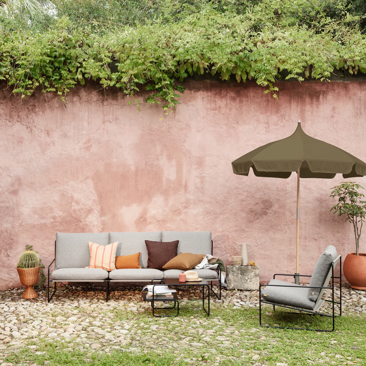Desert 3-seater Dolce - Black/ Dark Sand - Image 4