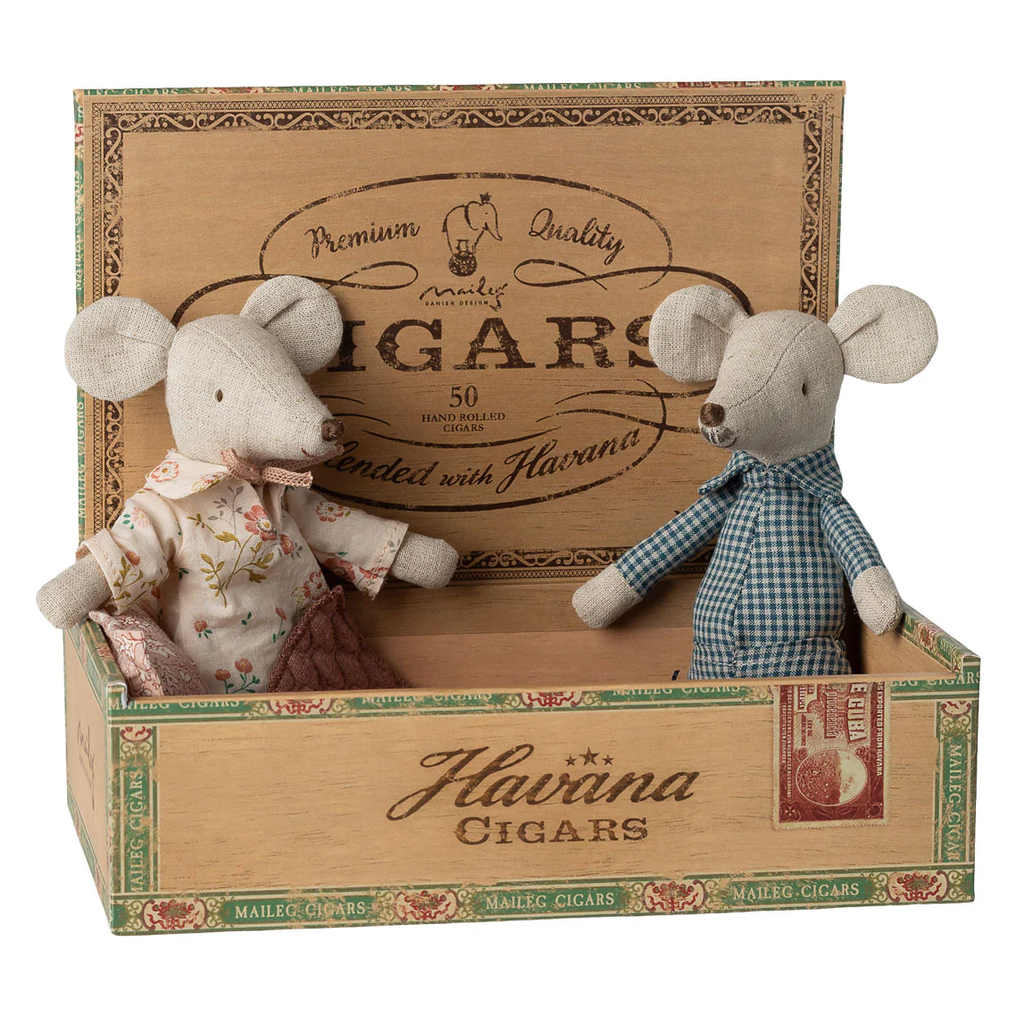 Grandma and Grandpa mice in Cigarbox - Image 3