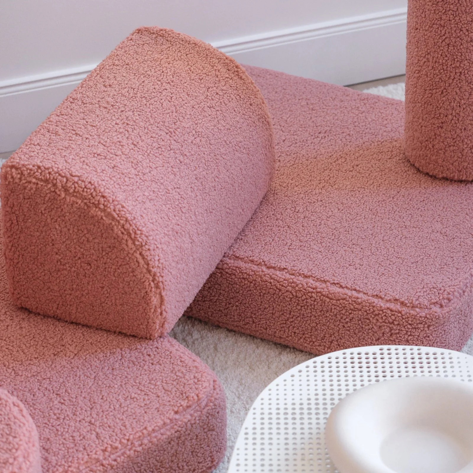 Guava Settee - Image 7