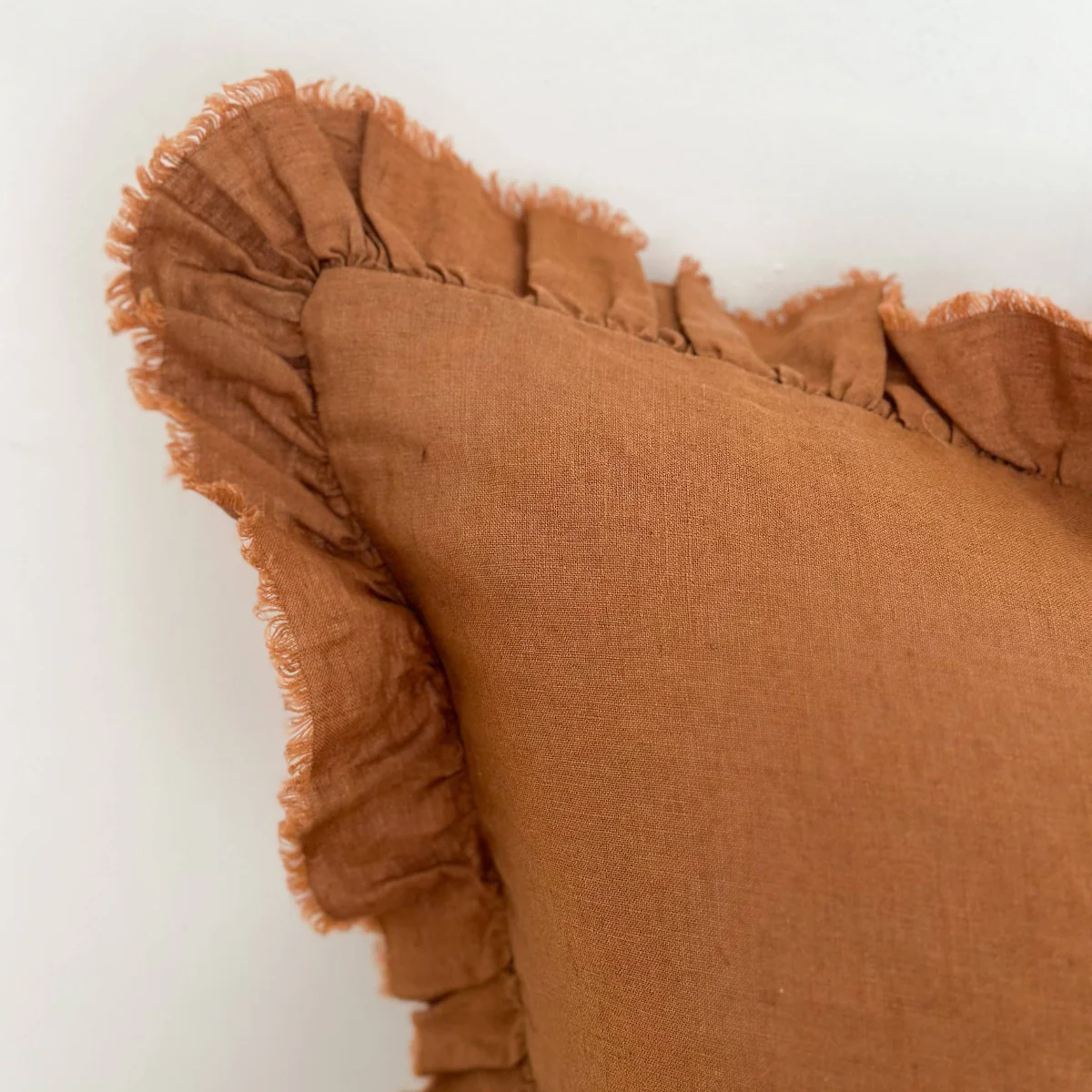 Hallie Ruffled Linen Cushion – Rust: 45 x 45 cm - Image 2