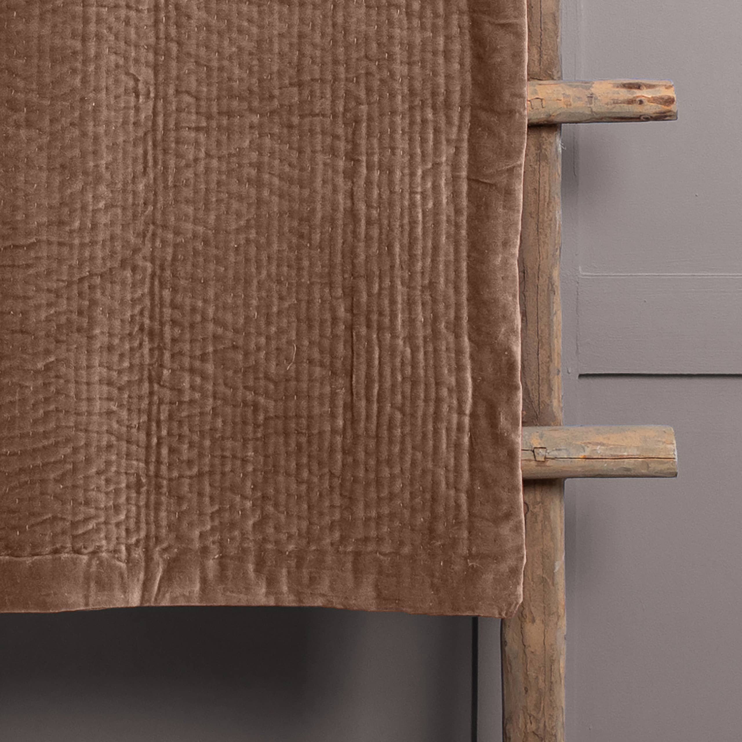 Velvet Quilted Throw Coral: Pink / 140 x 220cm - Image 3