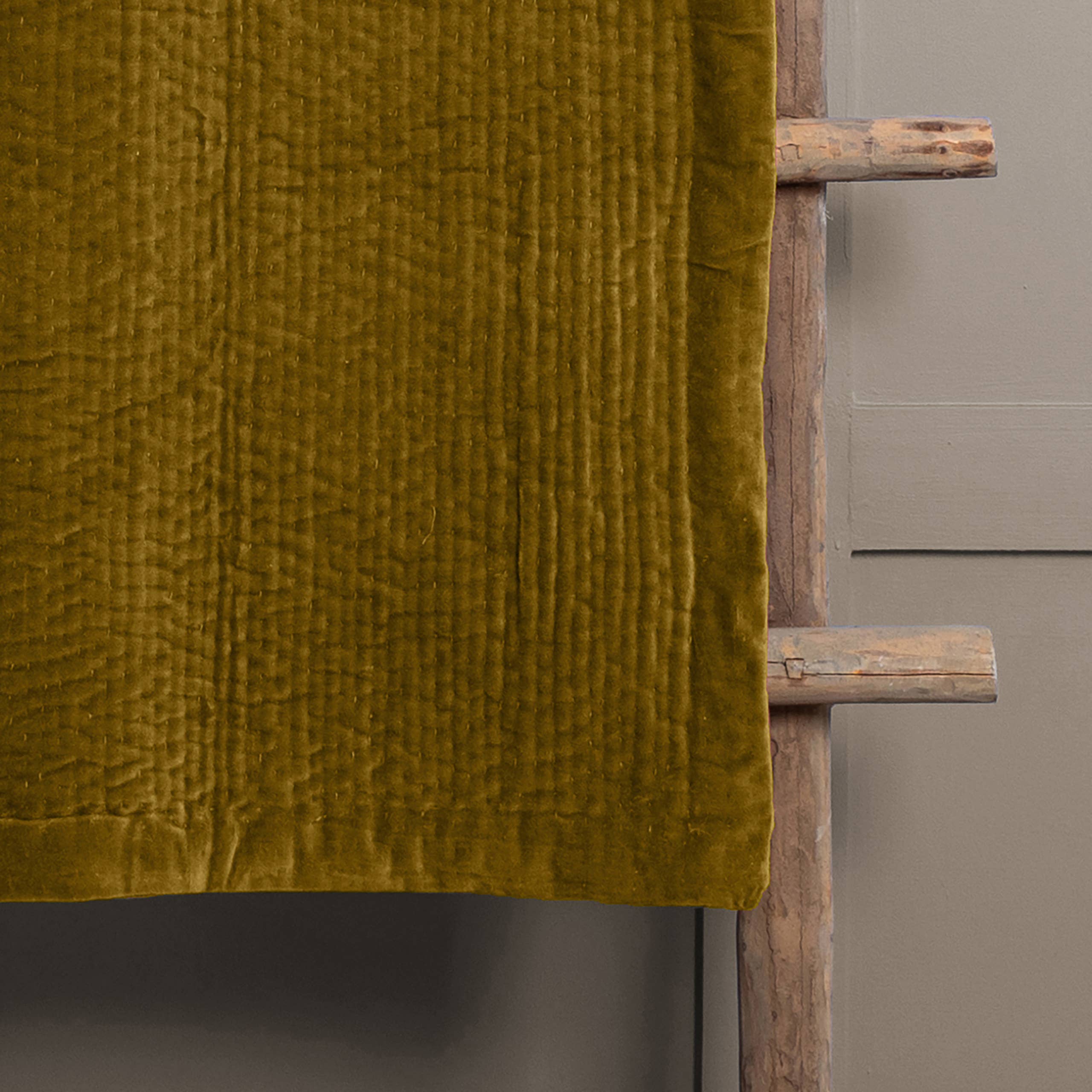 Velvet Quilted Throw Ochre / 140 x 220cm - Image 5