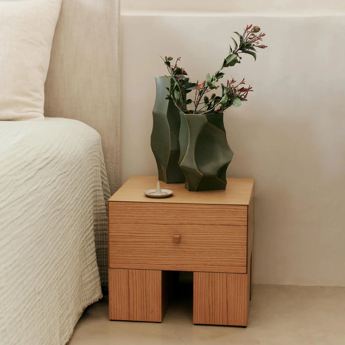Kuben Bedside Table - 1x1 - Image 3