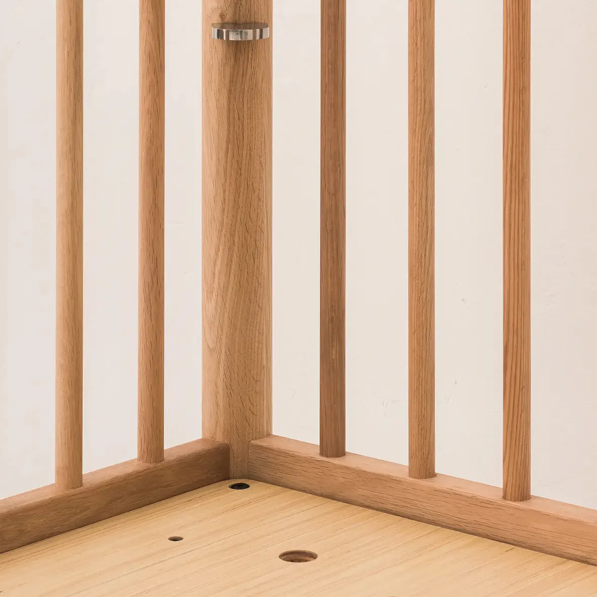 Latitude Evolving Solid Oak Crib - Image 9