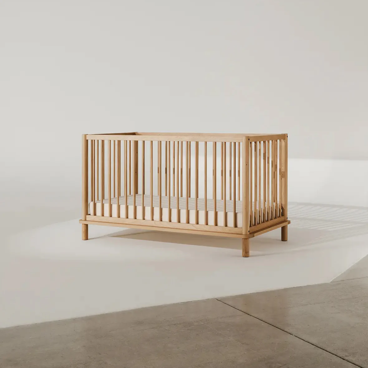 Latitude Evolving Solid Oak Crib - Image 12
