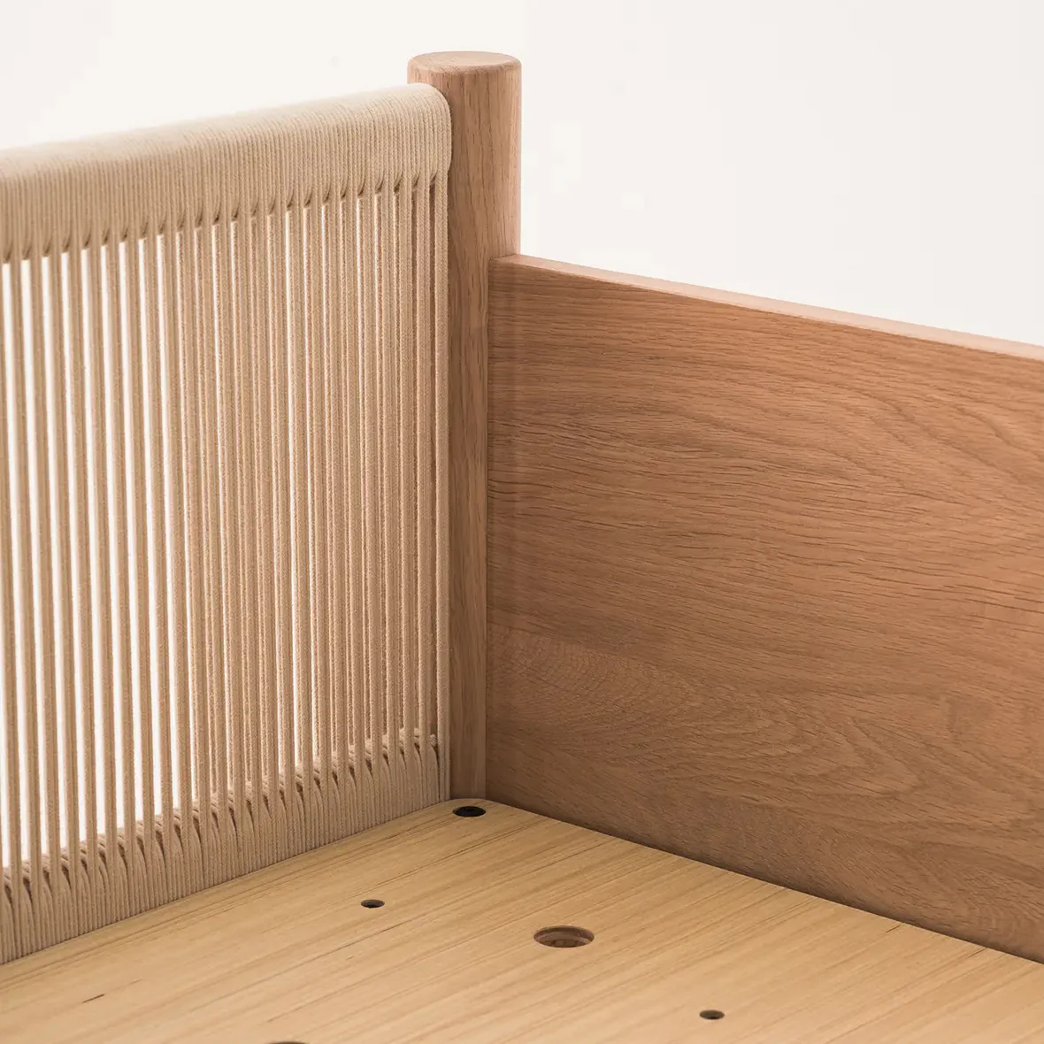 Latitude Junior Bed Set in Solid Oak Wood (two bed rails) - Image 6