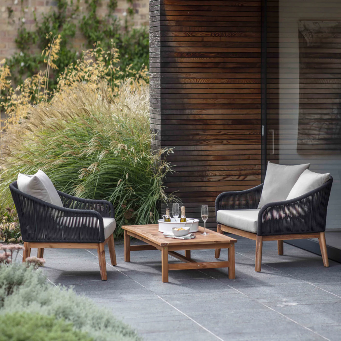 Garden Trading Luccombe Armchair Set