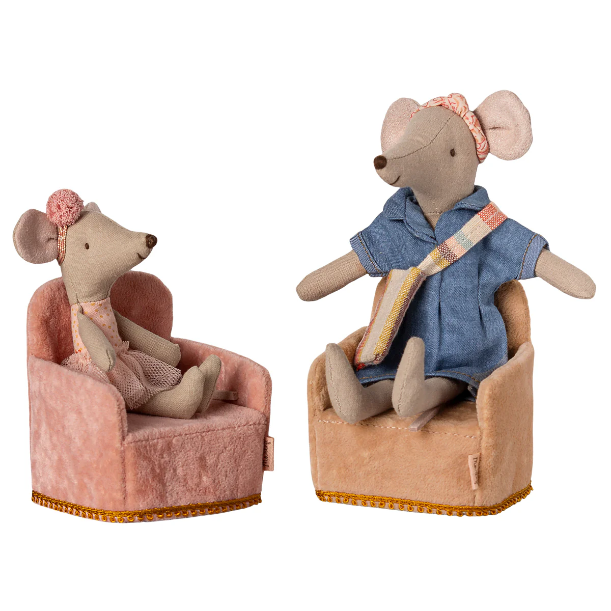 Maileg Mouse Chair Velvet Powder - Image 4