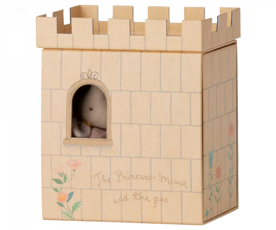 Maileg Princess and the Pea Big Sister Mouse - Image 4