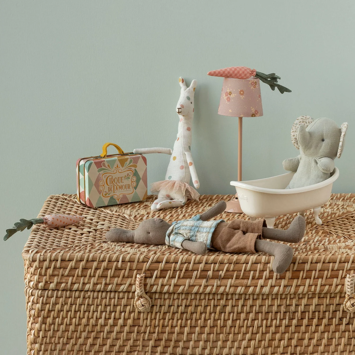 Miniature Bathtub Bunny - Image 2