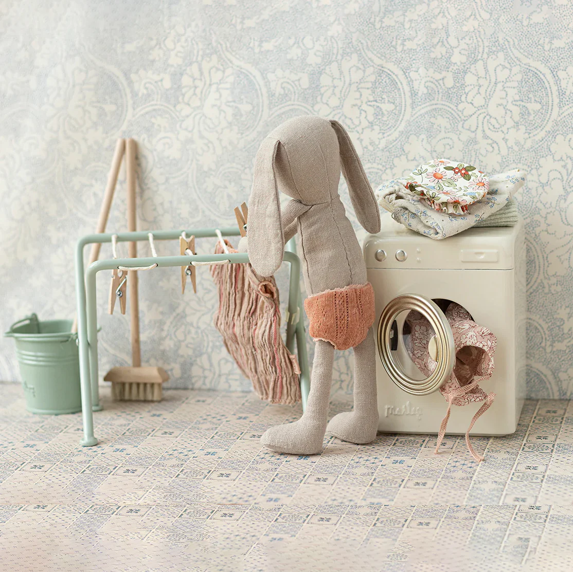 Miniature Drying rack, with Pegs - Image 3