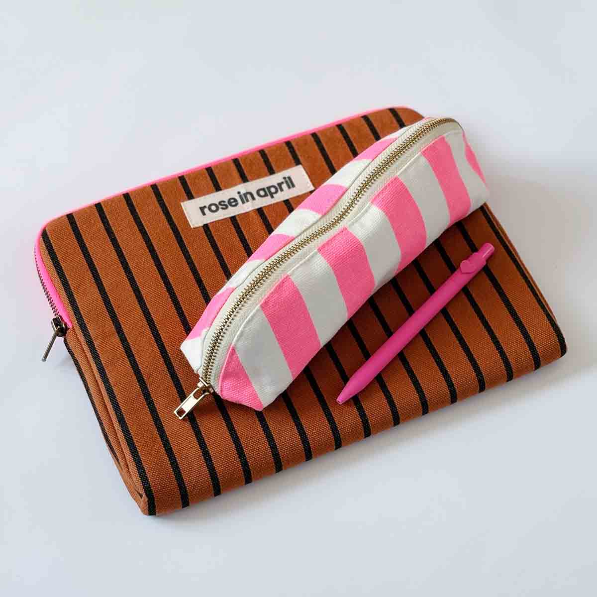 PENCIL CASE GASTON STRIPES NEON PINK - Image 5