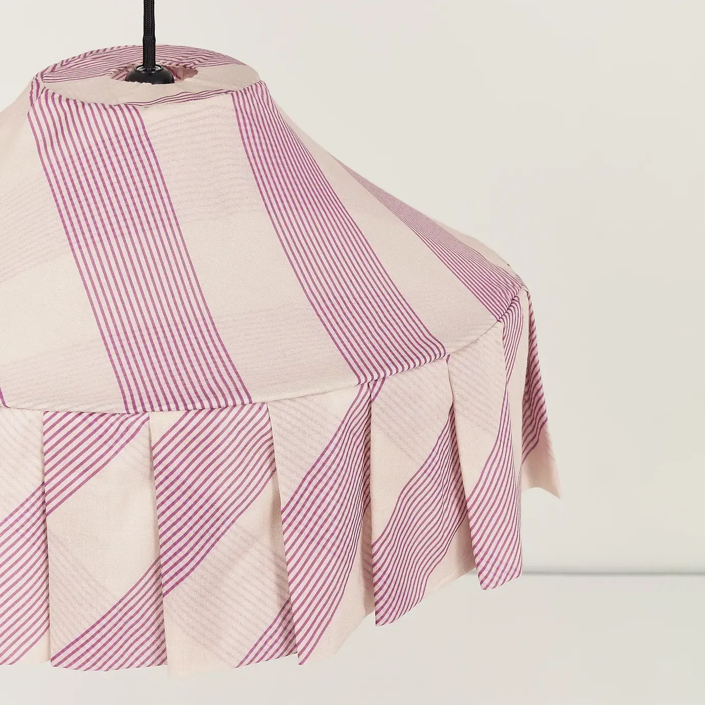 Pendant Lampshade Diam. 50cm Nicole - Lilac Diagonal Stripes - Image 3