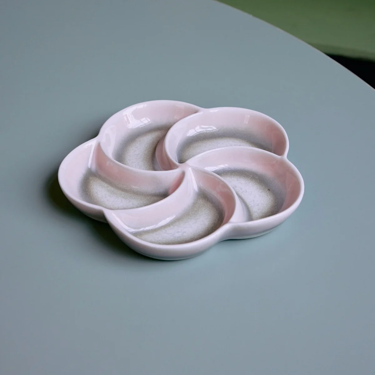Pre-order 70s Ceramics: Snack Tray Muse - Image 4