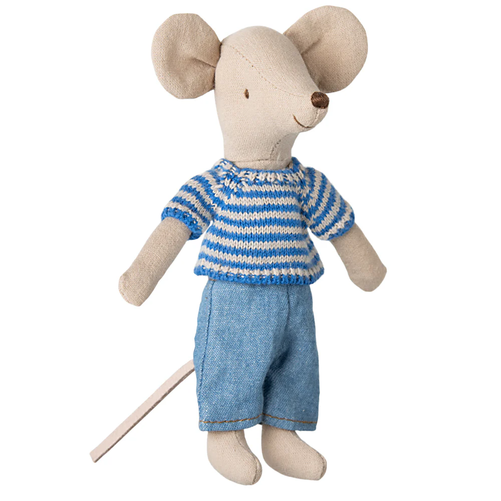 Knitted Sweater & Pants For Big Brother Mouse - Image 3