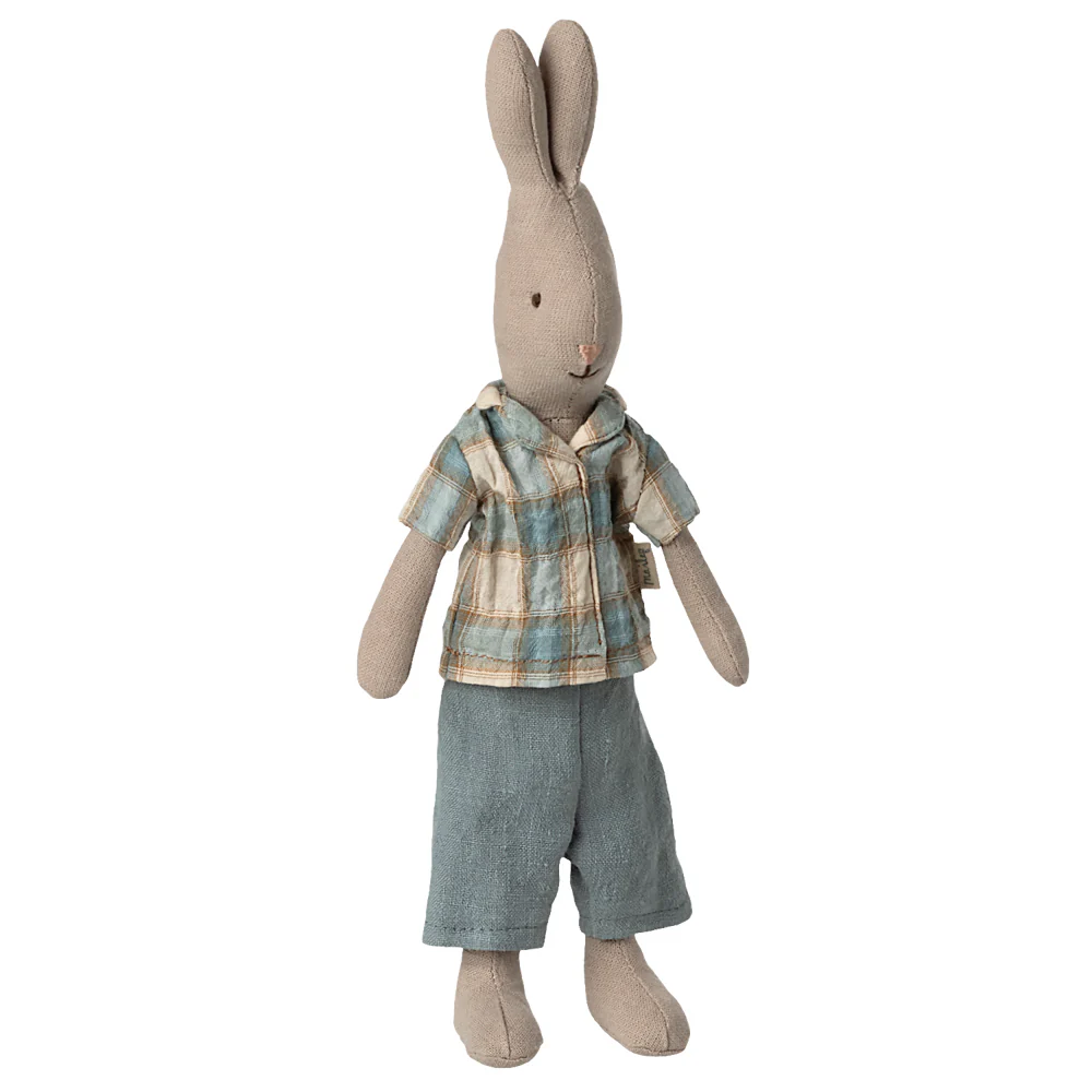 Rabbit Size 1, Classic Shirt & Shorts
