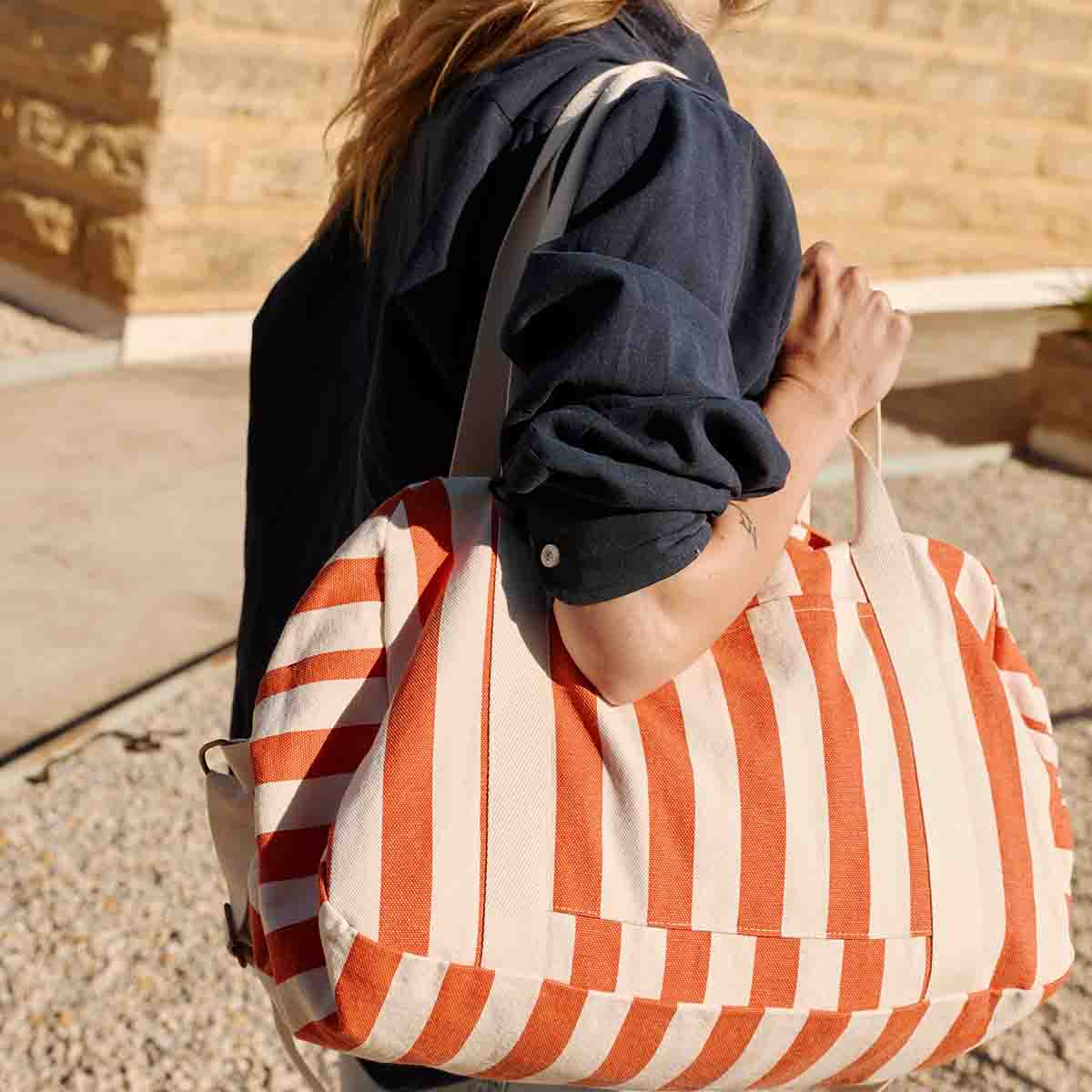 RAPHAEL DIAPER BAG - WEEKEND BAG STRIPES GREIGE / TOMATO - Image 5