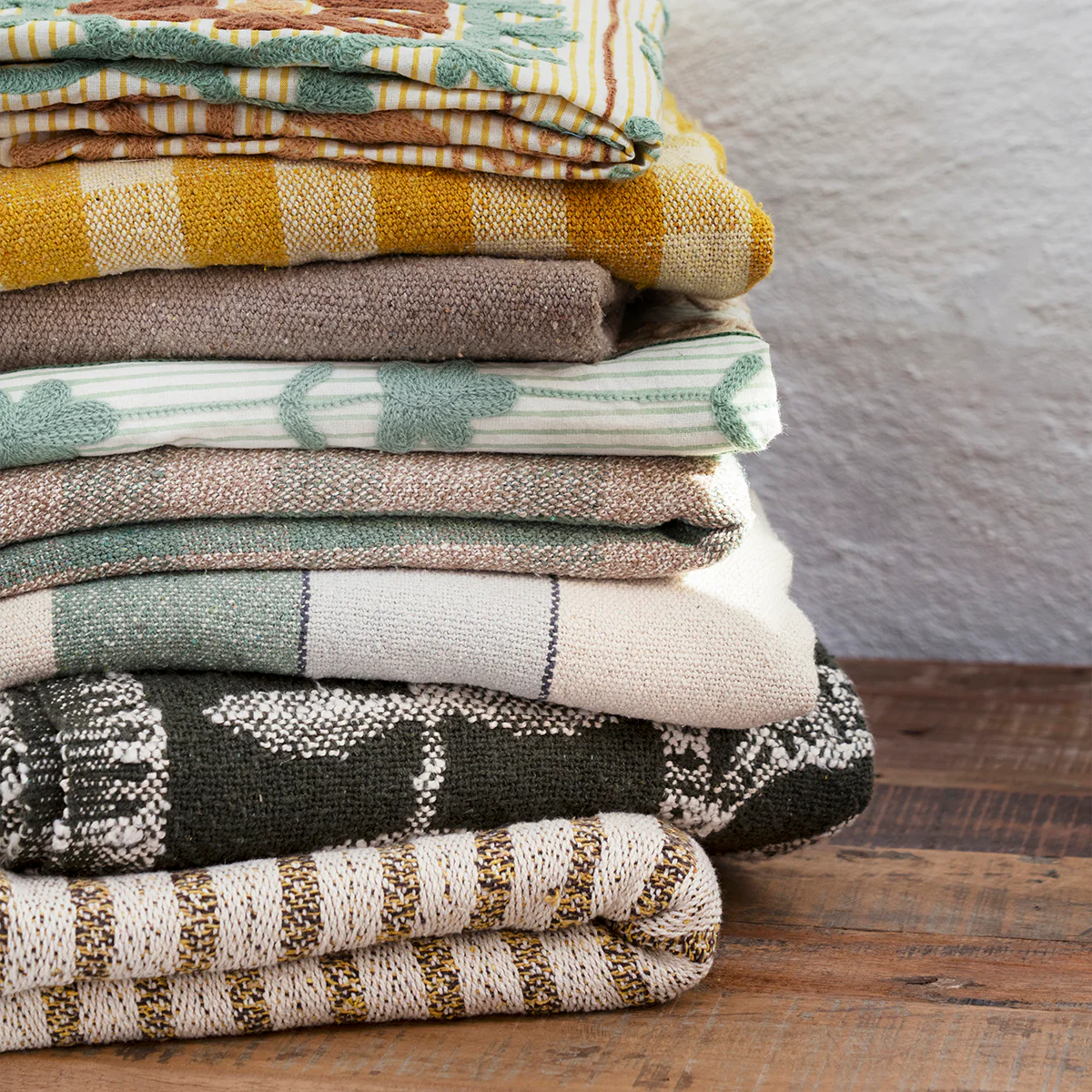 Recycled Cotton Throw - Green, Beige - Image 2