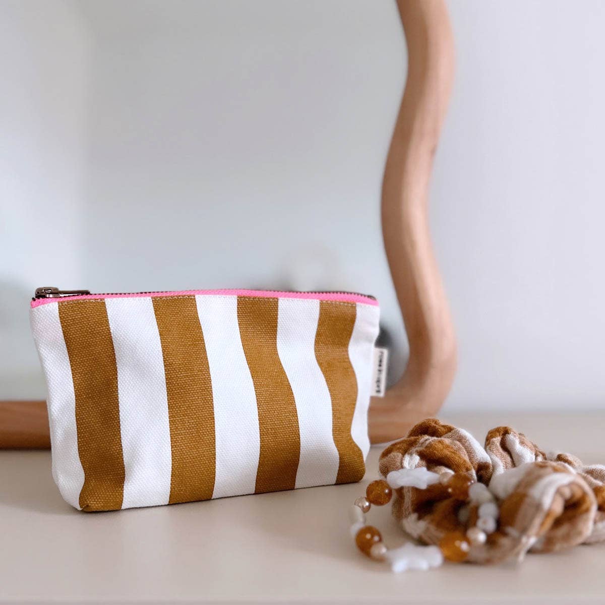 SCRUNCHIE GINGHAM CARAMEL - Image 9