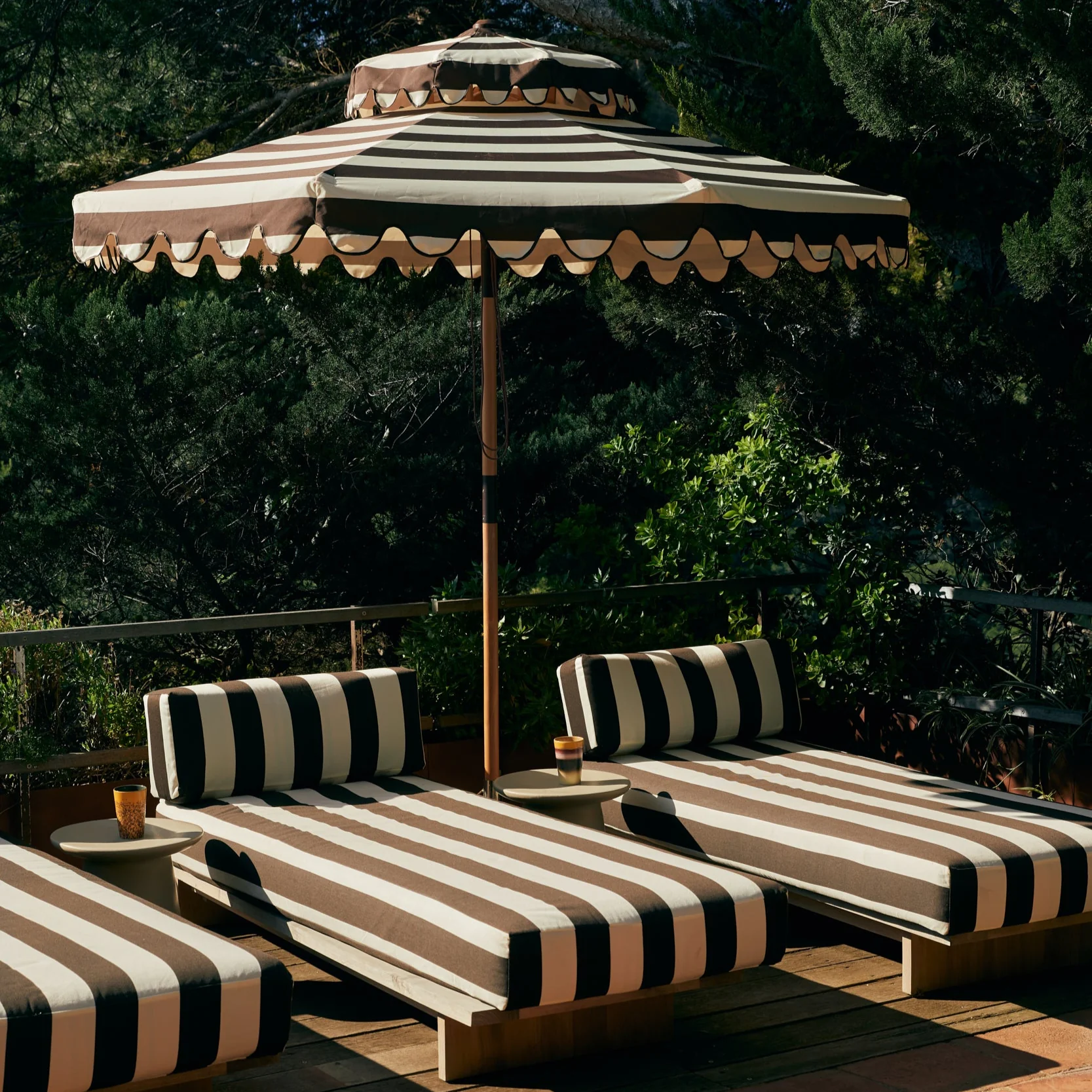 Striped Patio Umbrella Stracciatella - Image 4