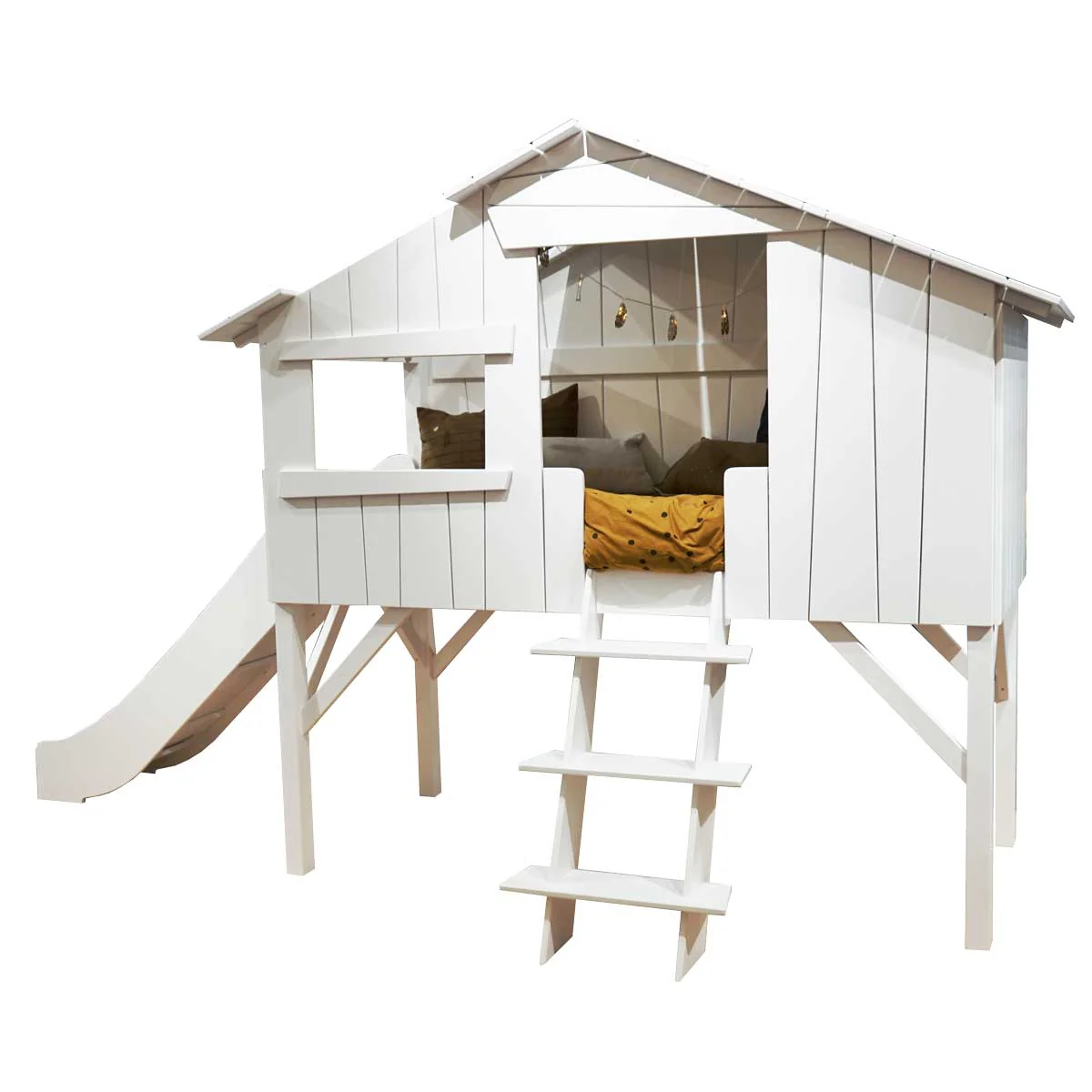 Tree house One Bed with Slide - Image 3