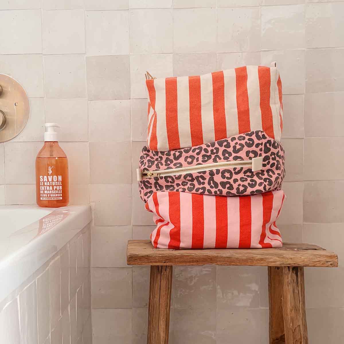 VIC TOILETRY BAG STRIPES GREIGE / TOMATO - Image 3
