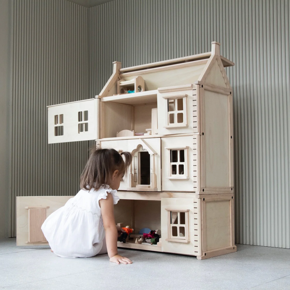 Bundle Victorian Dollshouse With Basement - Image 4