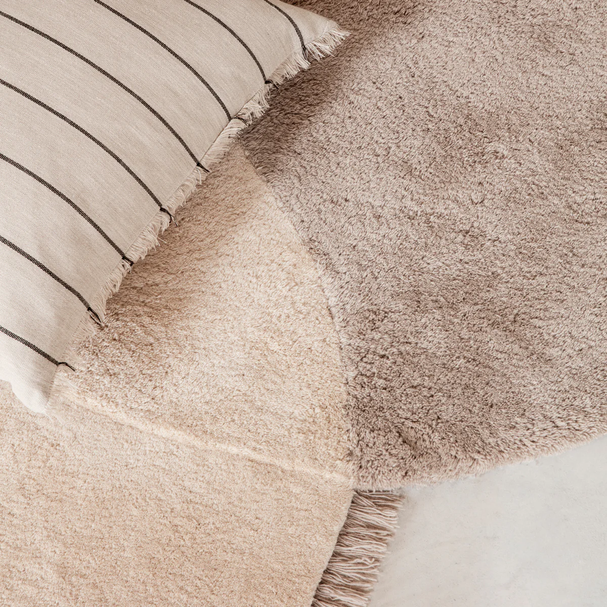 View Tufted Rug Beige - Image 2