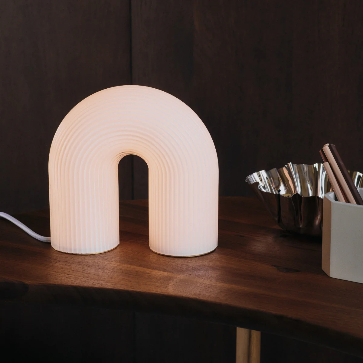 Vuelta Table Lamp - White - Image 3