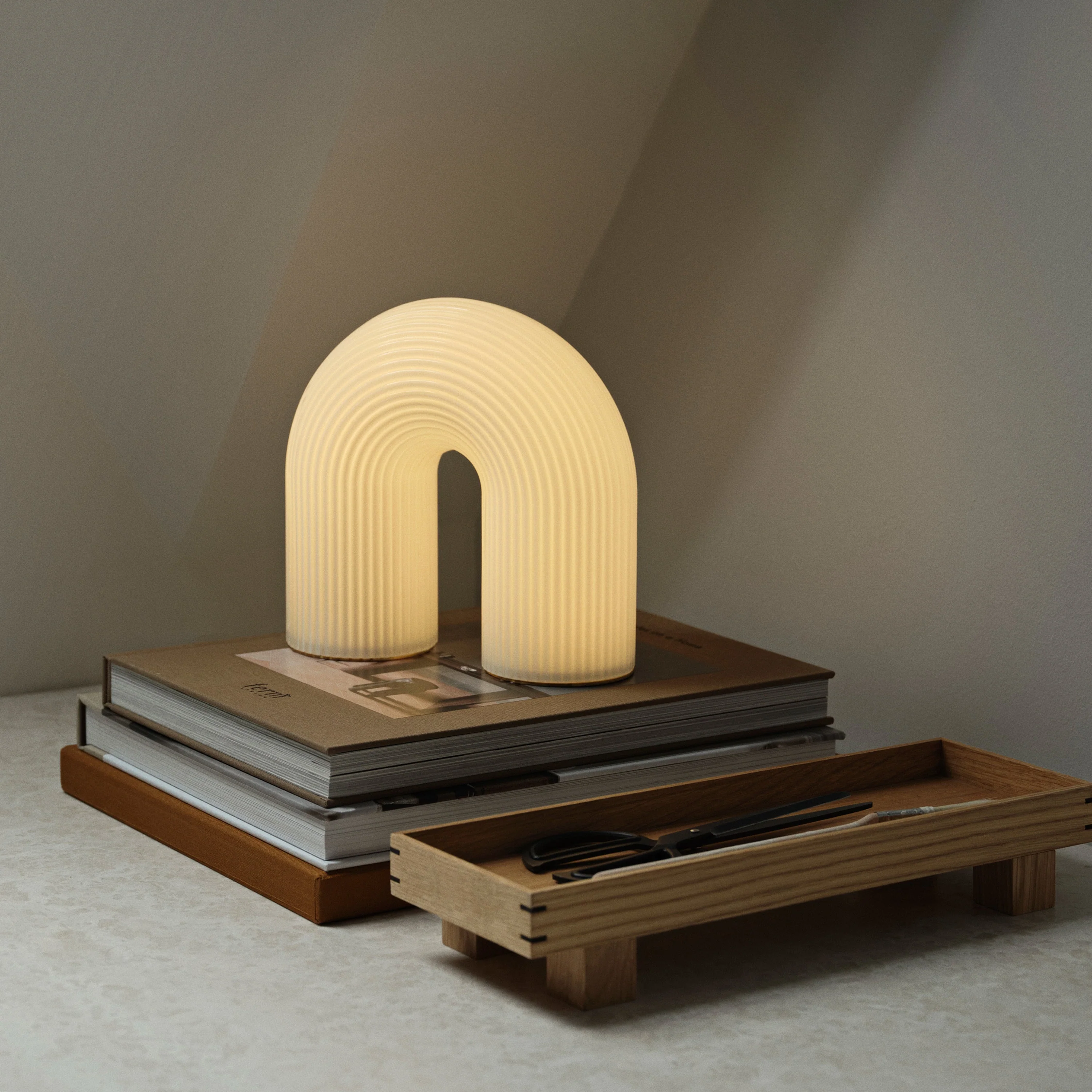 Vuelta Table Lamp - White - Image 5