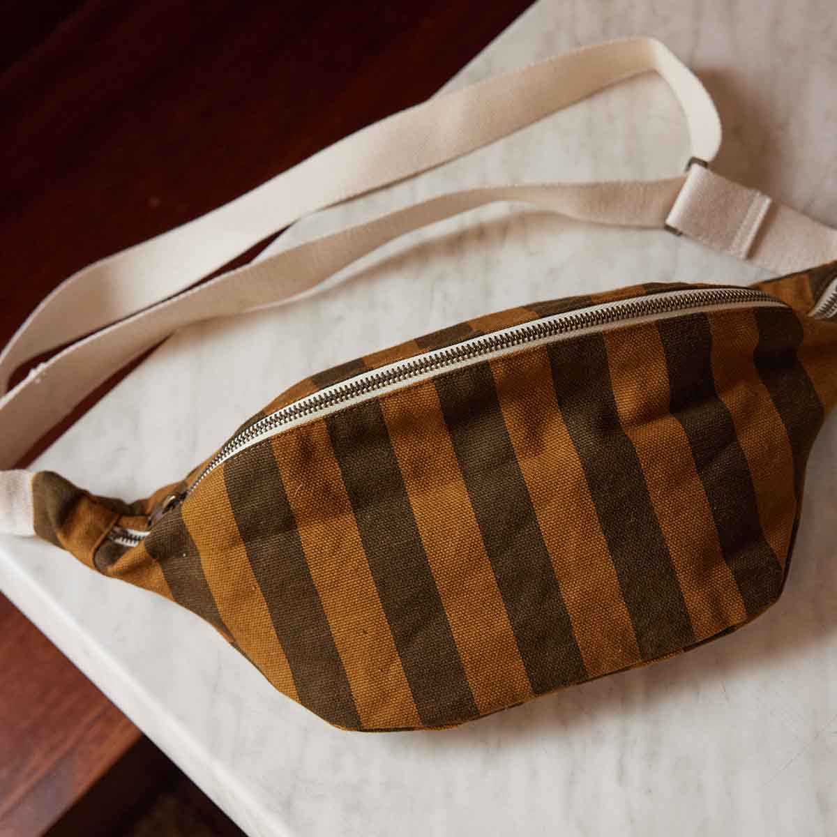 WOMEN BUM BAG STRIPES CUMIN AND BLACK: CUMIN / SCRATCH - Image 8