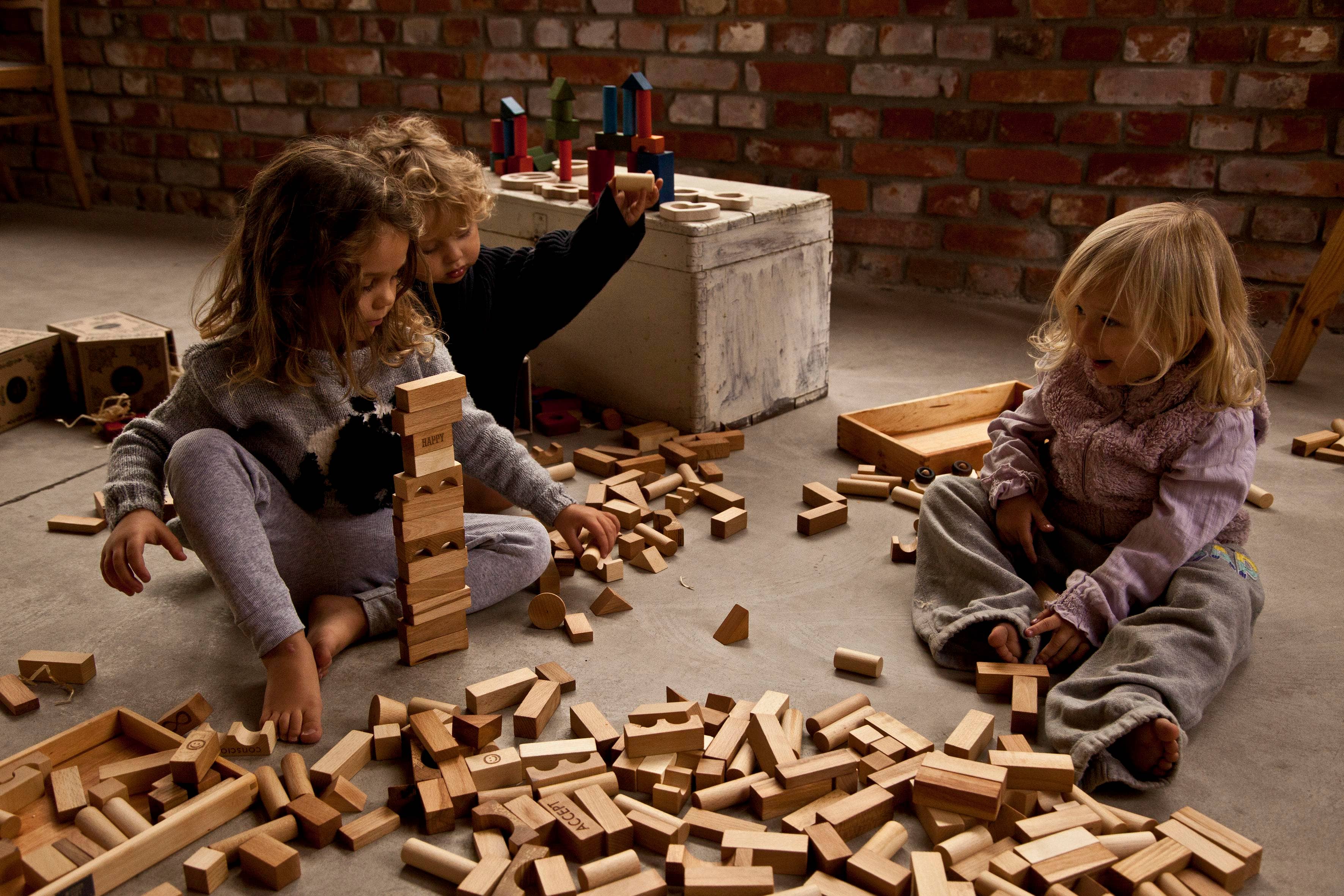 Wooden Blocks In Tray - 54 Pcs Natural - Image 4